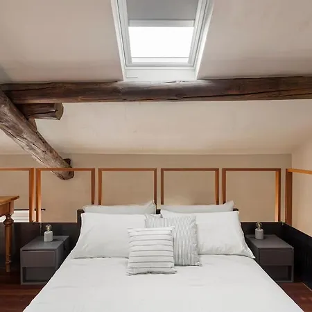 The Naviglio Grande - Luxurious Flat Apartamento Milão